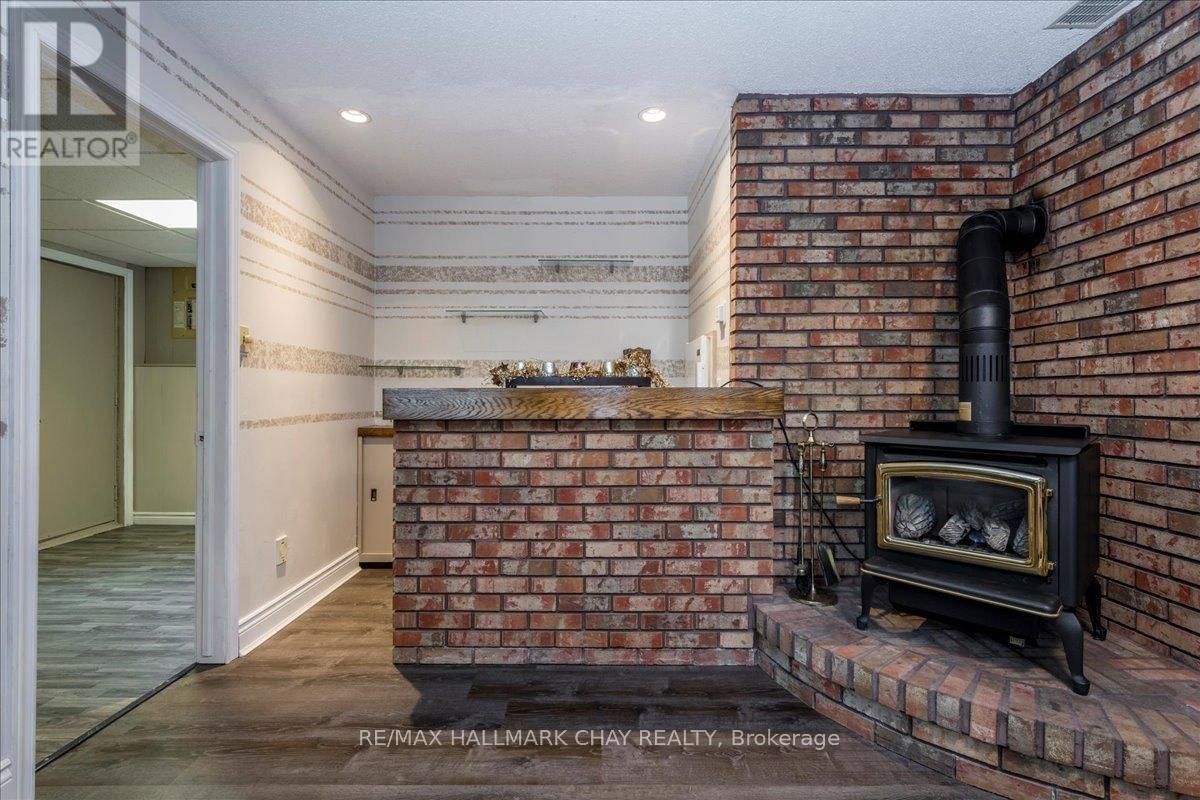 17 GLENVIEW AVENUE Image 19