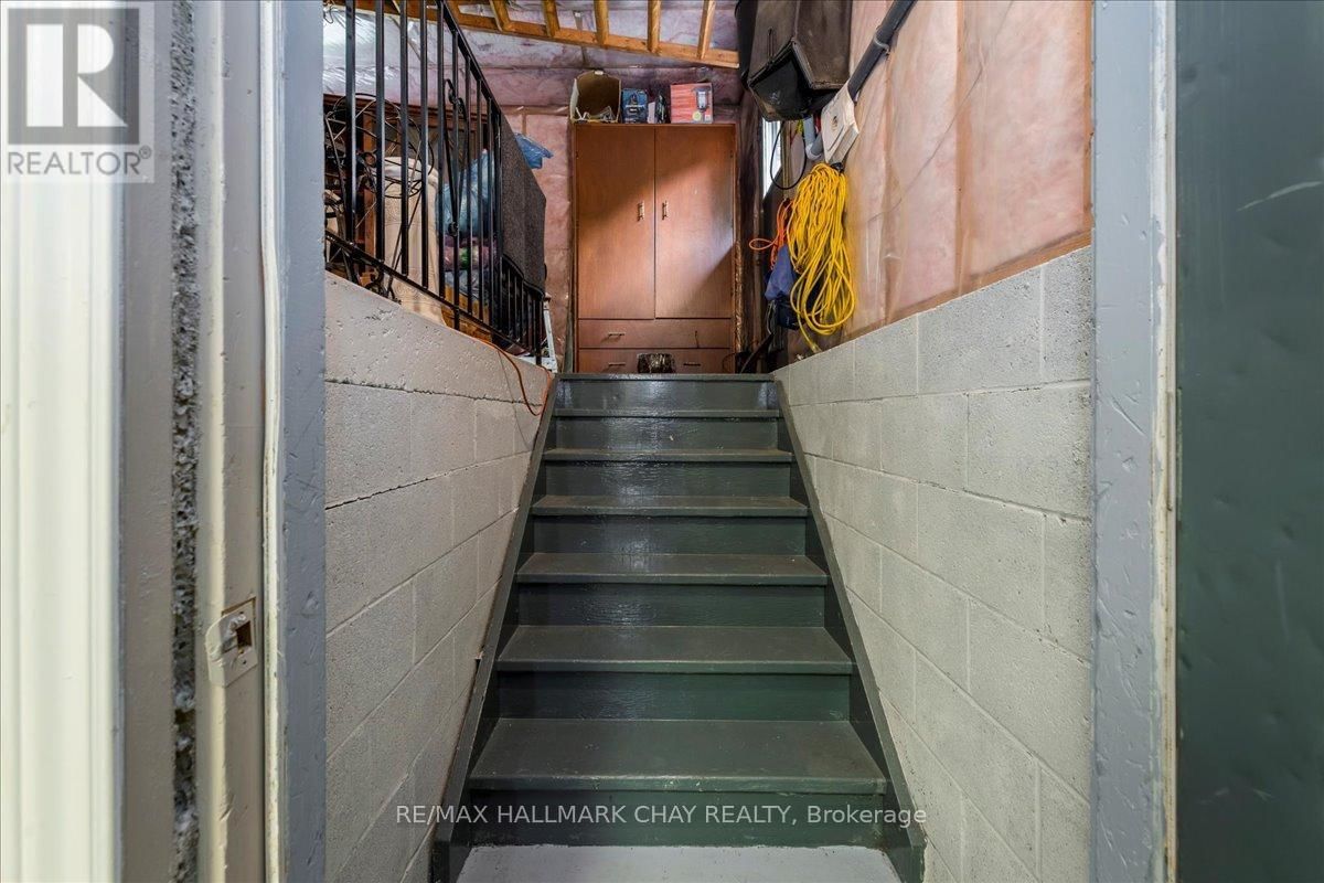 17 GLENVIEW AVENUE Image 23
