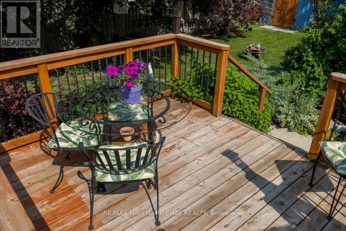 17 GLENVIEW AVENUE Image 27