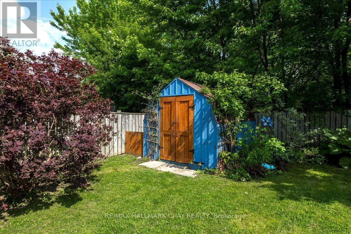 17 GLENVIEW AVENUE Image 30