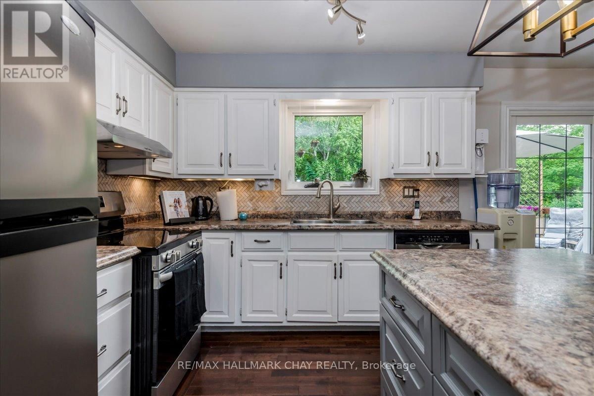 17 GLENVIEW AVENUE Image 6