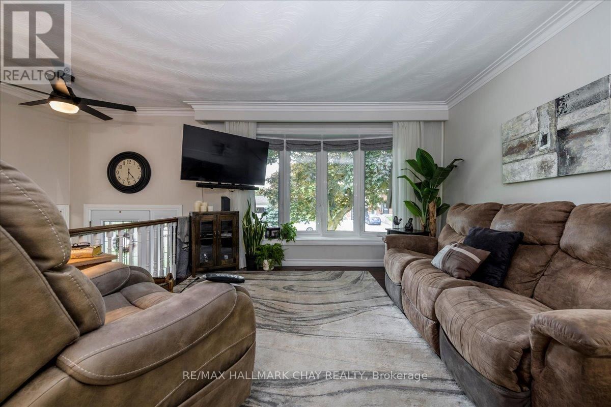 17 GLENVIEW AVENUE Image 9