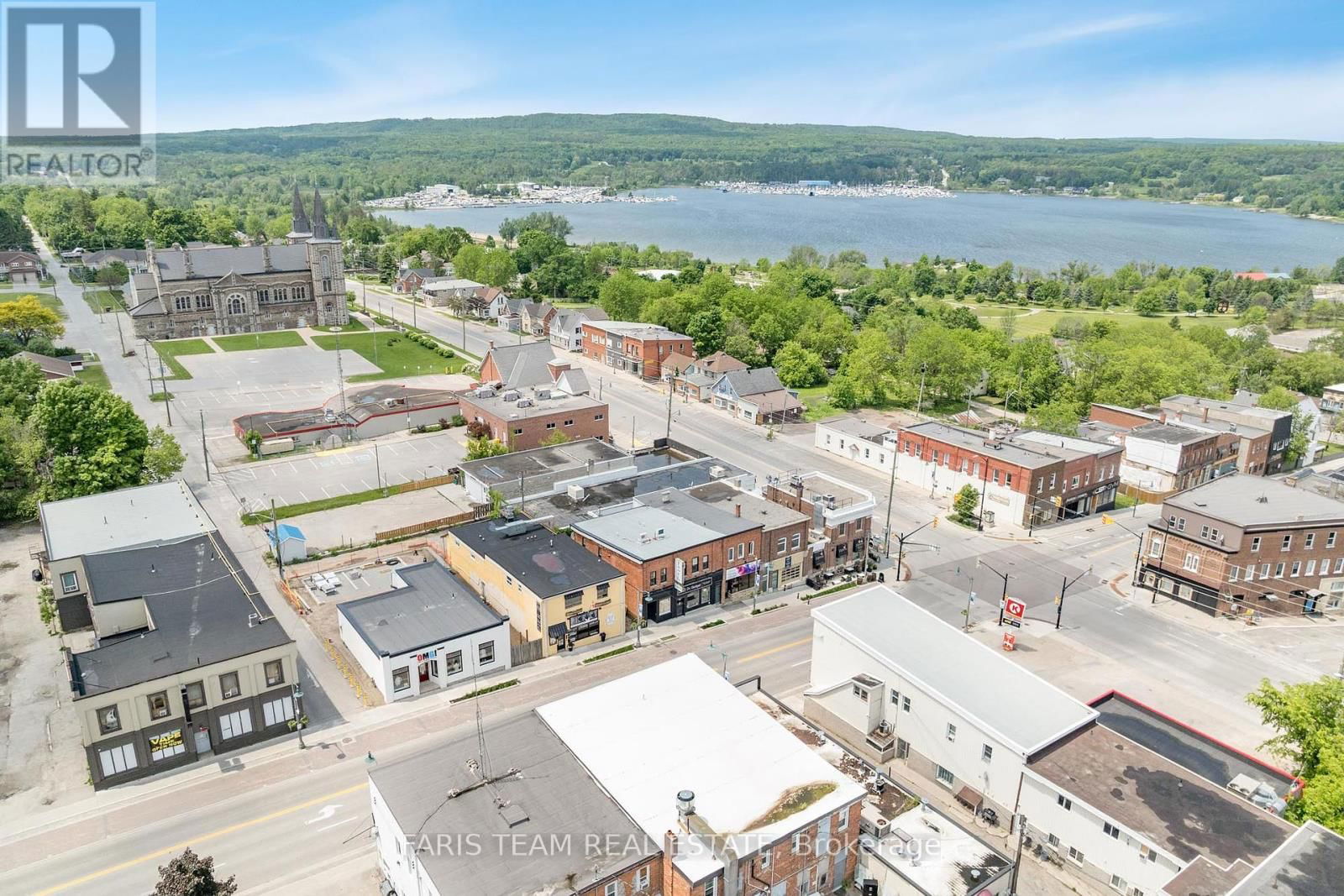 102 MAIN STREET Image 38