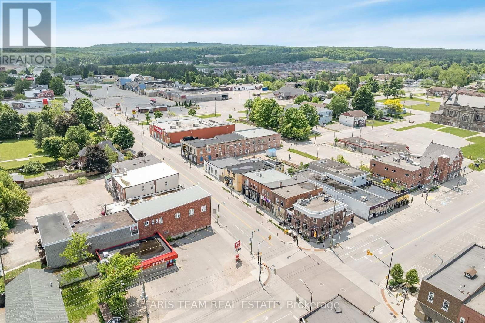 102 MAIN STREET Image 39