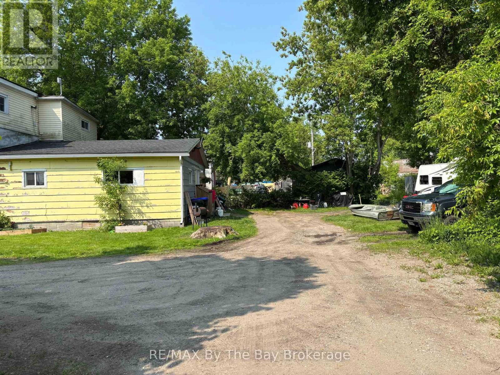 326 TALBOT STREET Image 5