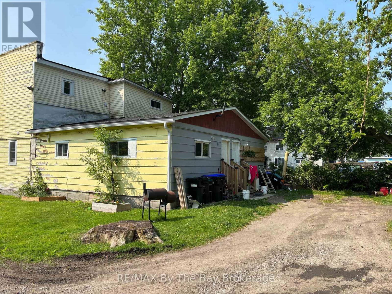 326 TALBOT STREET Image 6