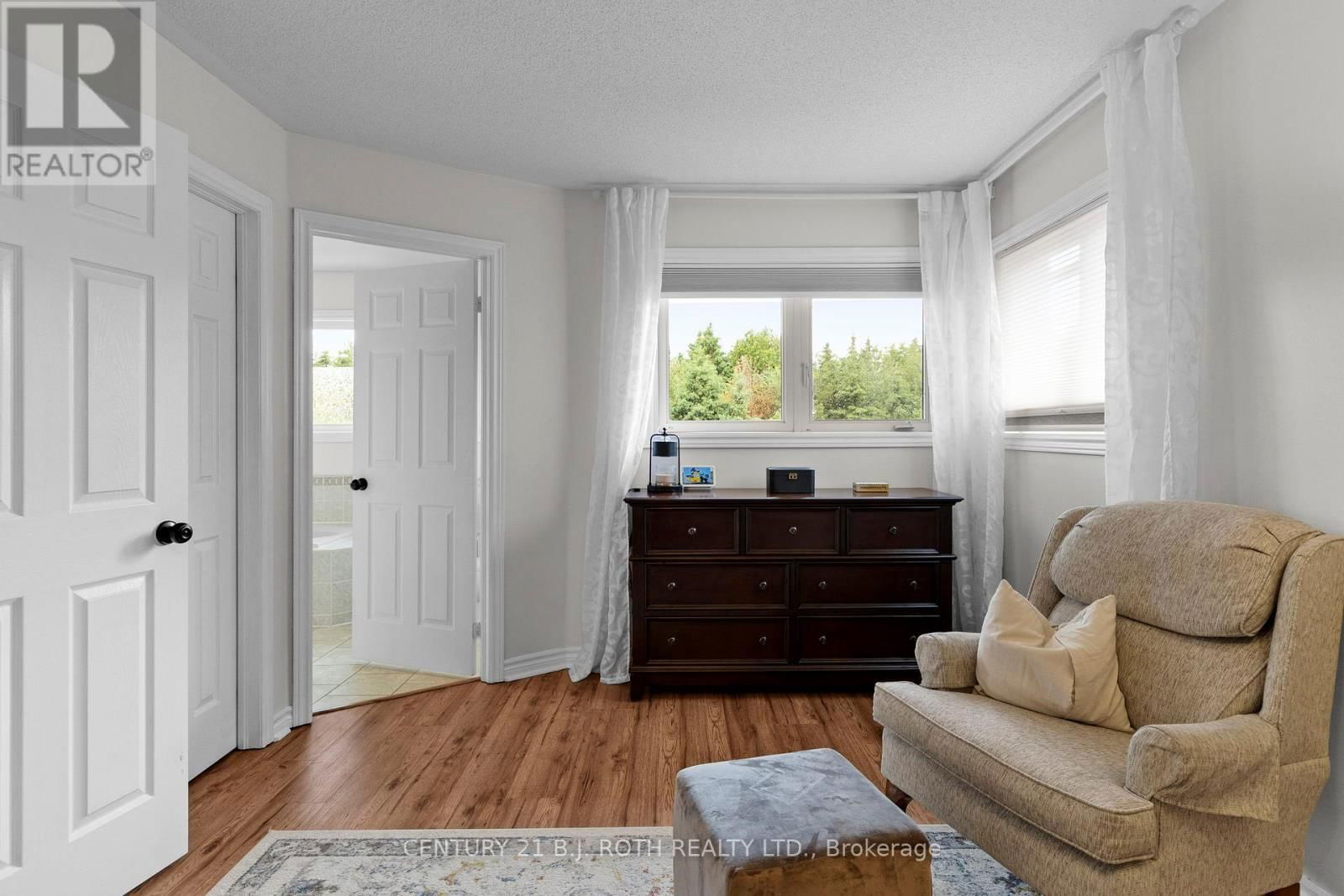94 PENVILL TRAIL Image 21