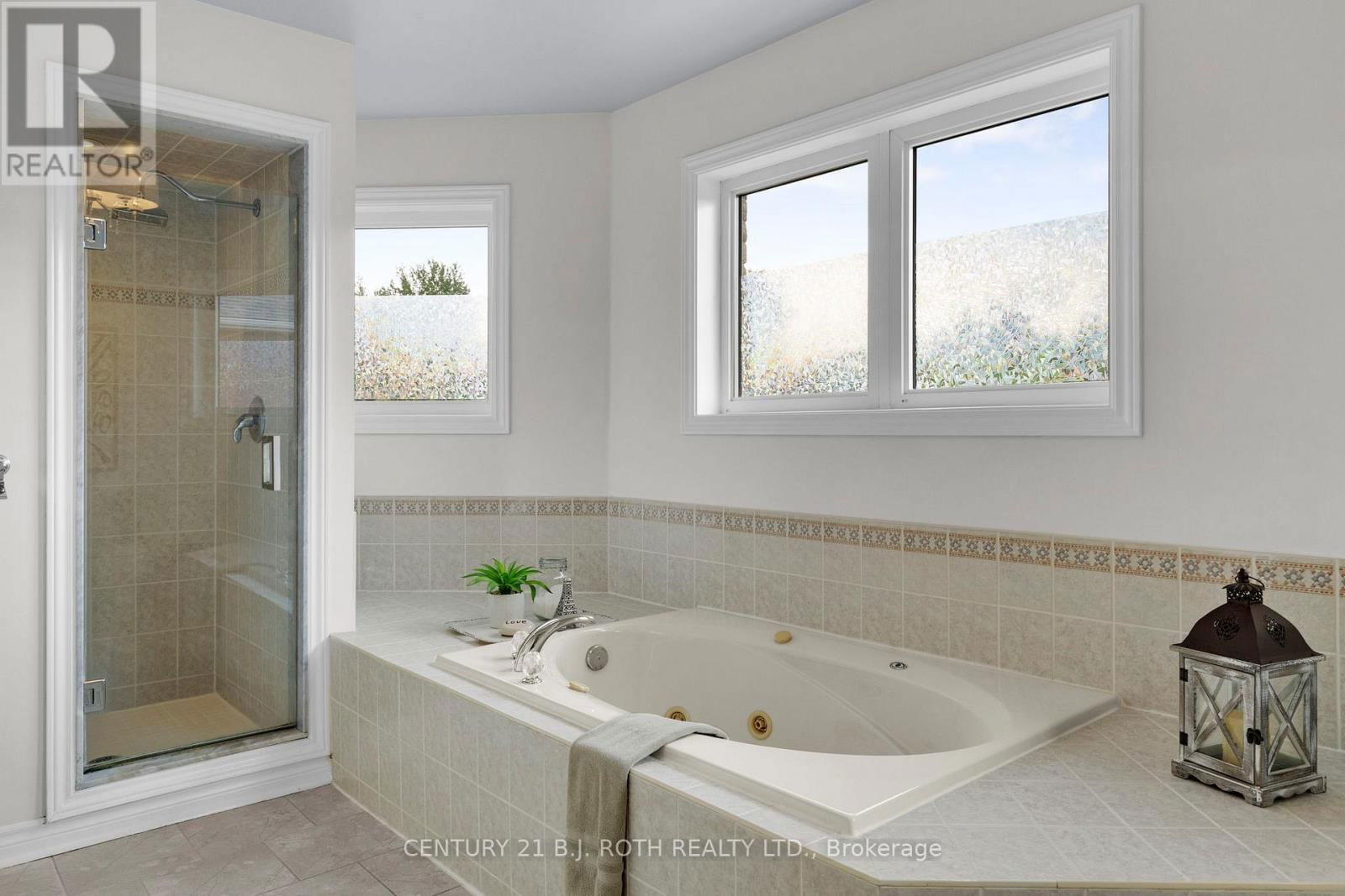 94 PENVILL TRAIL Image 23