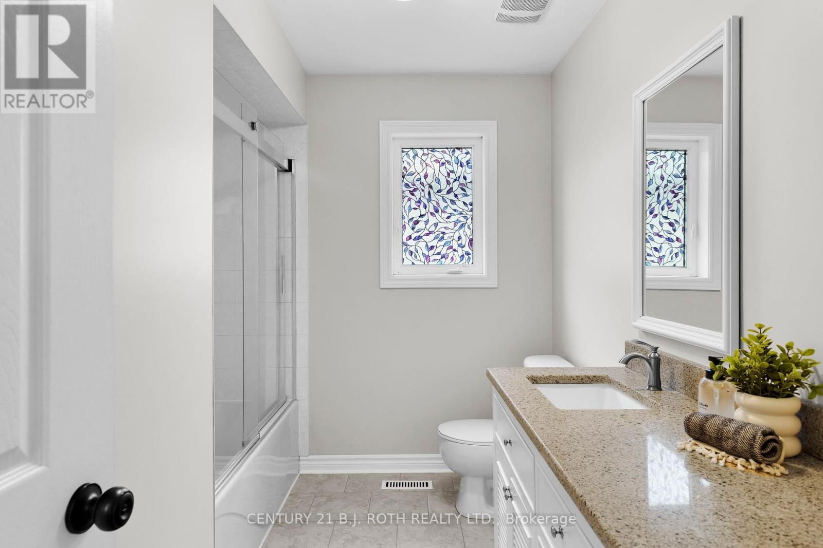 94 PENVILL TRAIL Image 29