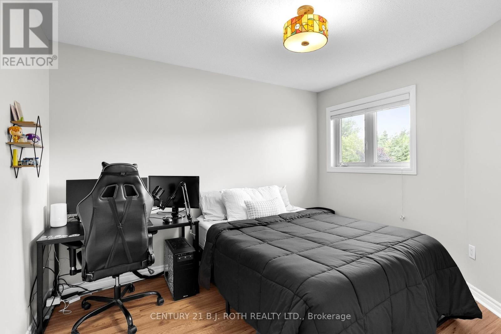 94 PENVILL TRAIL Image 30