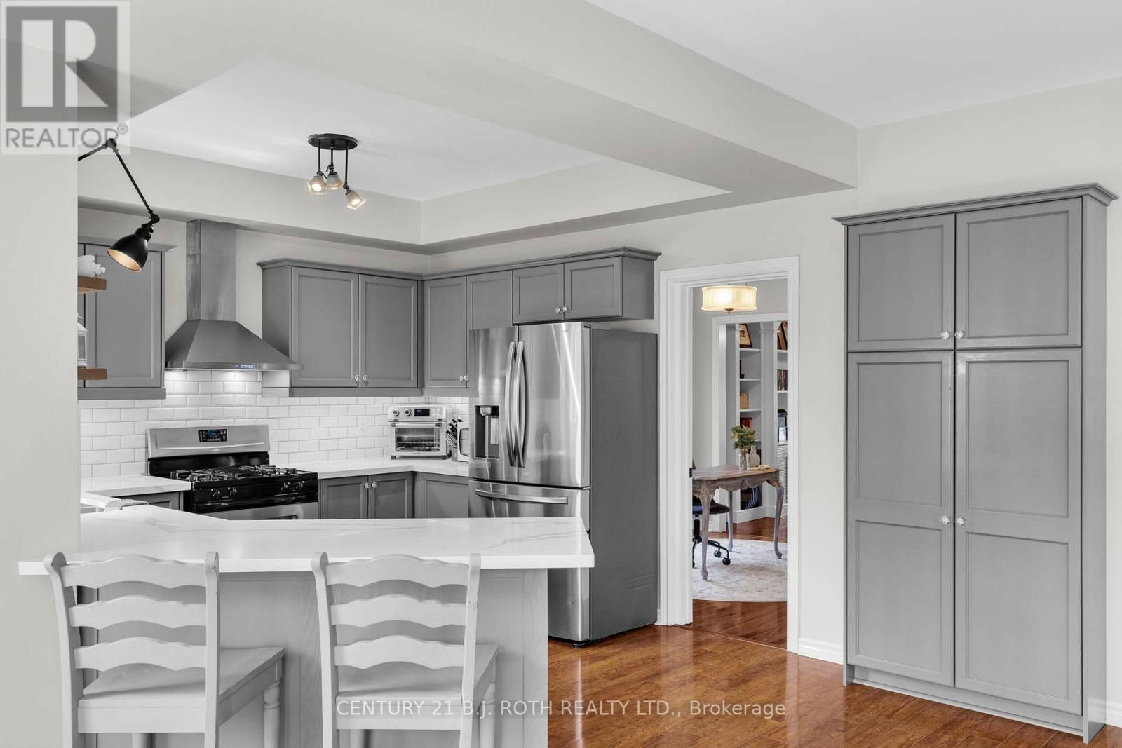 94 PENVILL TRAIL Image 9