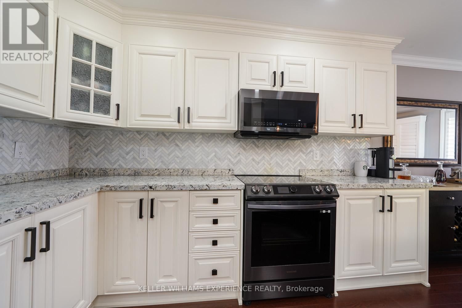 91 SUCCESSION CRESCENT Image 14