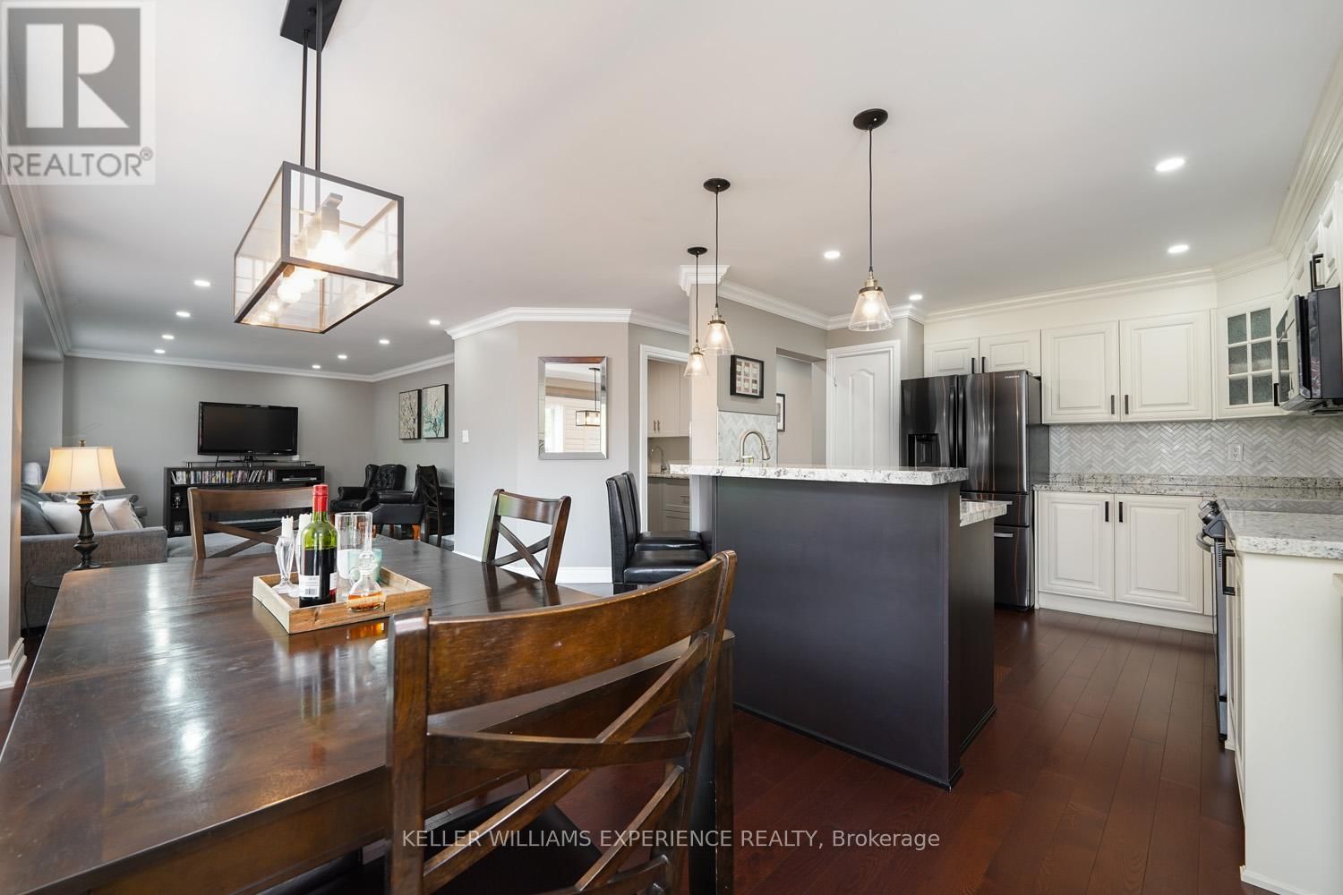 91 SUCCESSION CRESCENT Image 16
