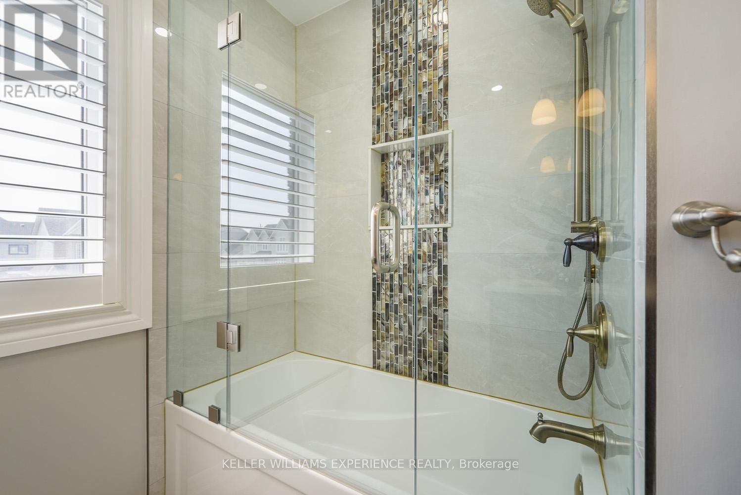 91 SUCCESSION CRESCENT Image 28