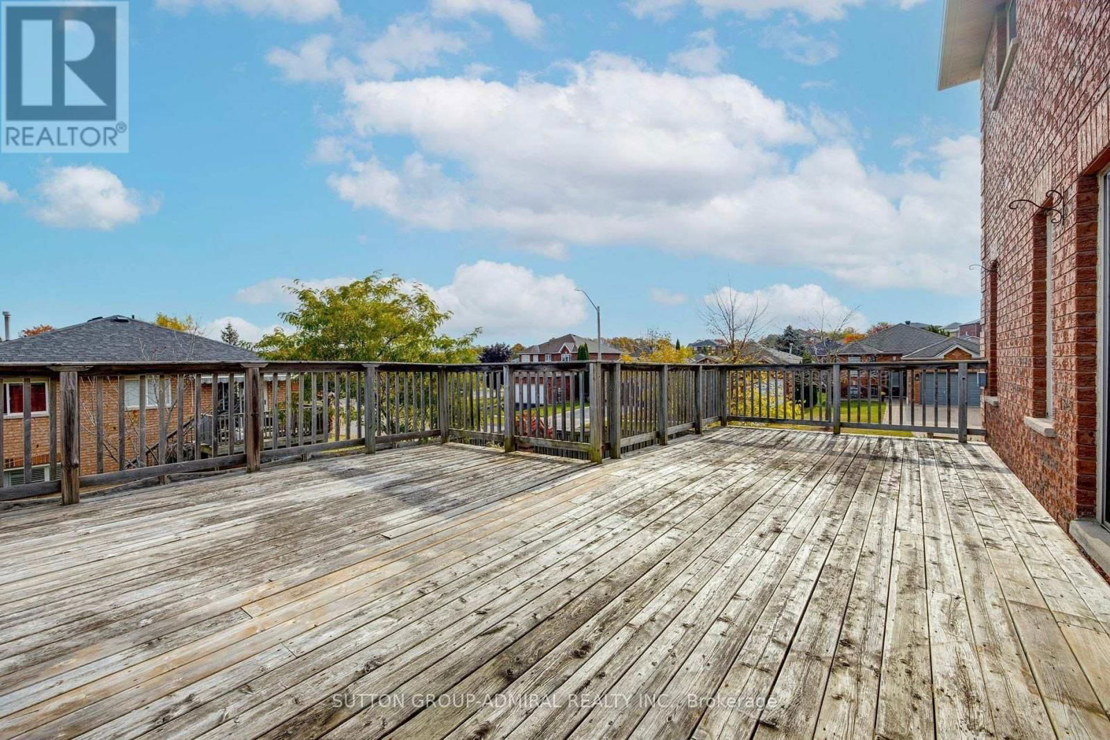 132 BROWN WOOD DRIVE Image 12