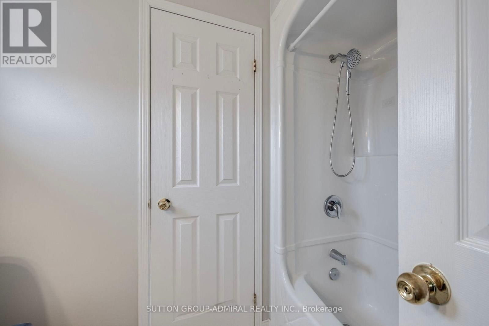 132 BROWN WOOD DRIVE Image 21