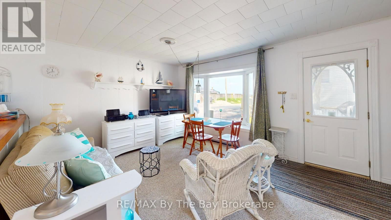 3 - 5 29TH STREET NORTH Image 9