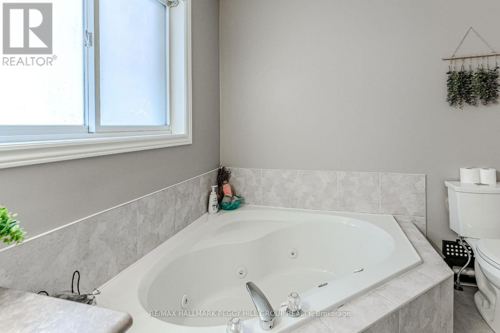 76 HOLLY MEADOW ROAD Image 10