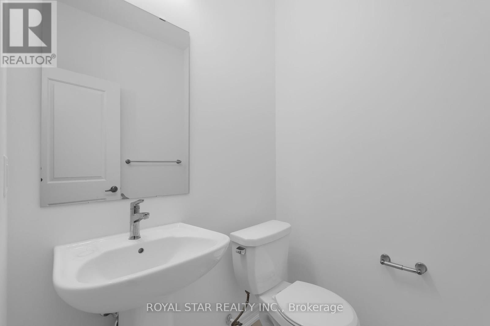 169 FENCHURCH MANOR Image 15