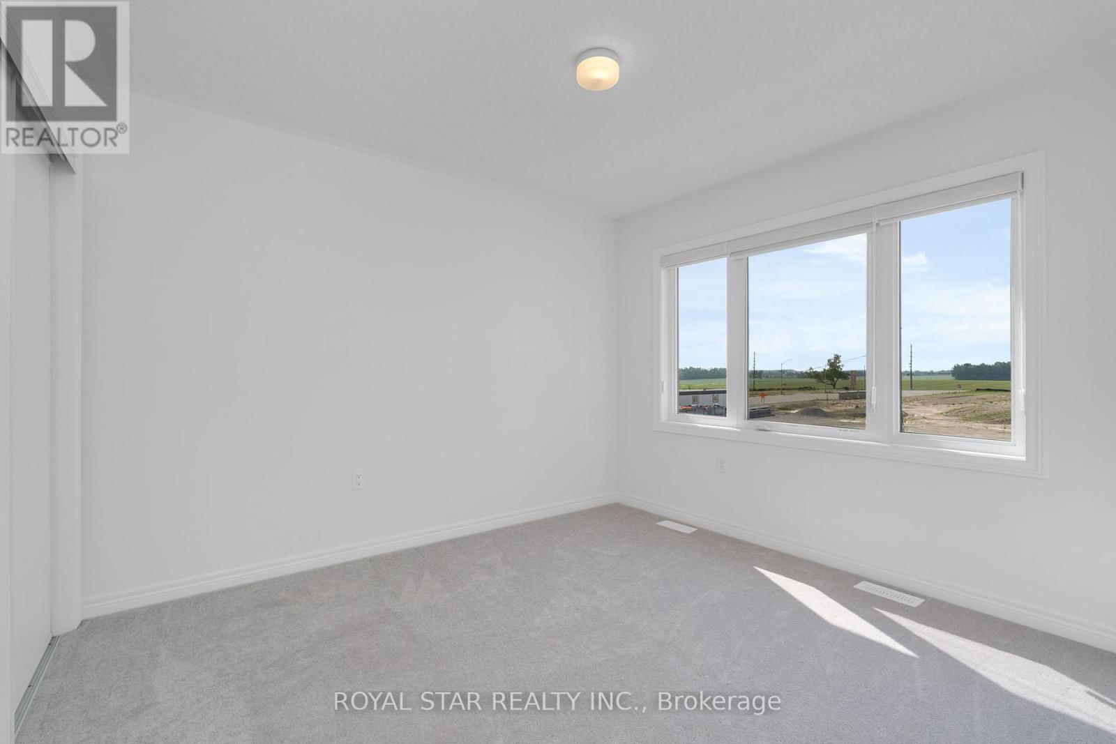169 FENCHURCH MANOR Image 22