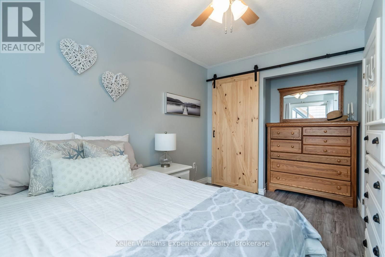 10 CLARENCE AVENUE Image 14