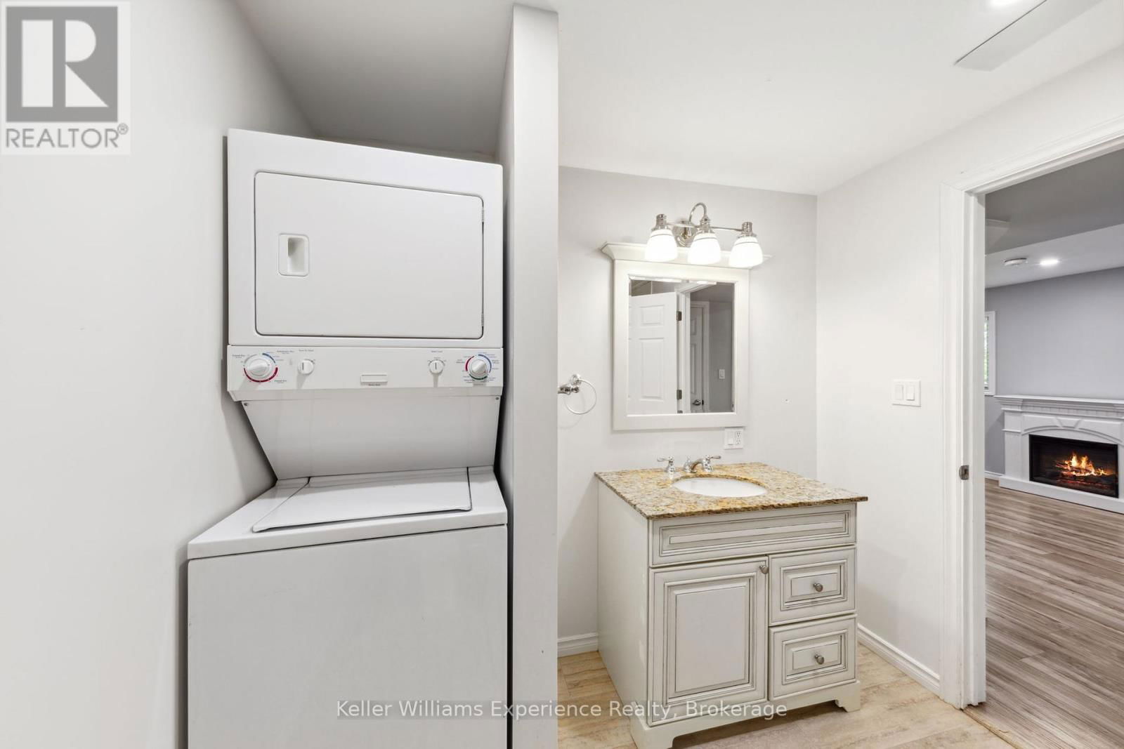 10 CLARENCE AVENUE Image 28