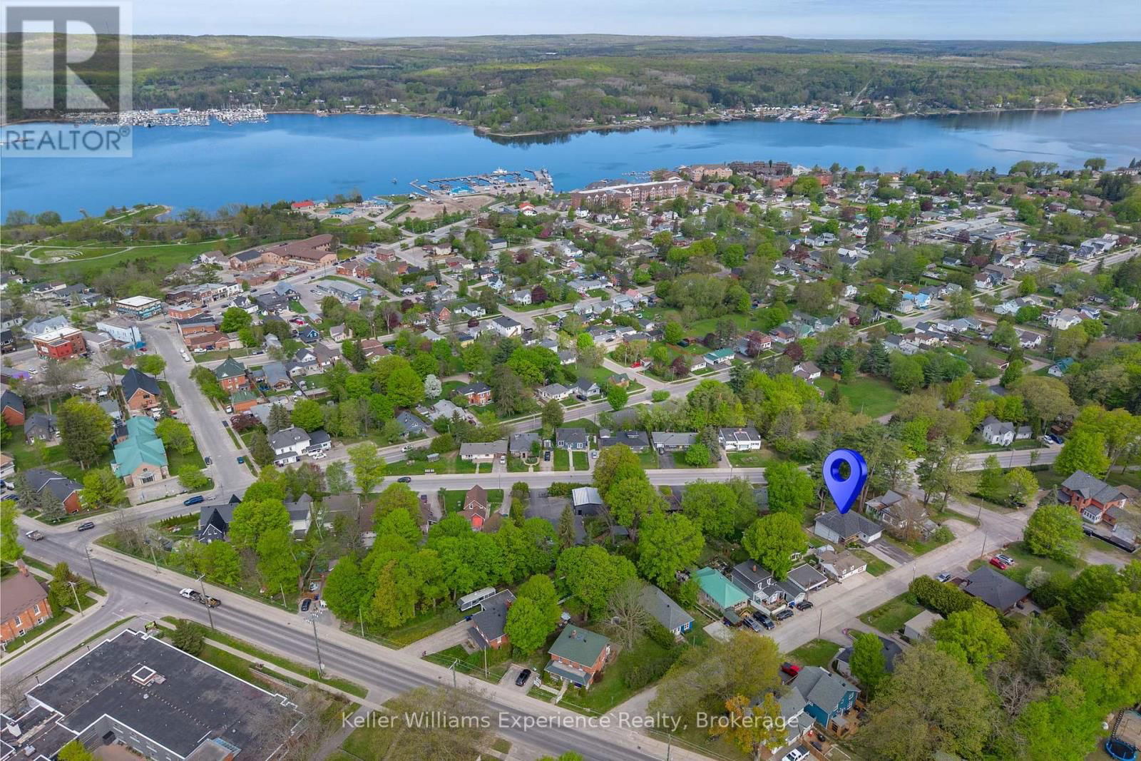 10 CLARENCE AVENUE Image 32