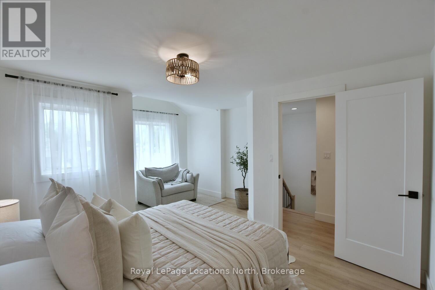 35 BUSH STREET Image 28