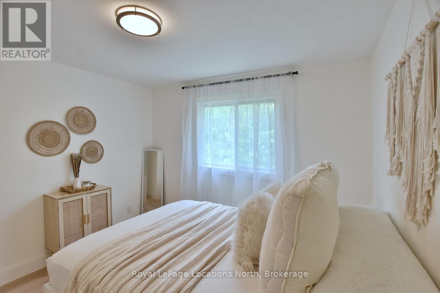 35 BUSH STREET Image 33