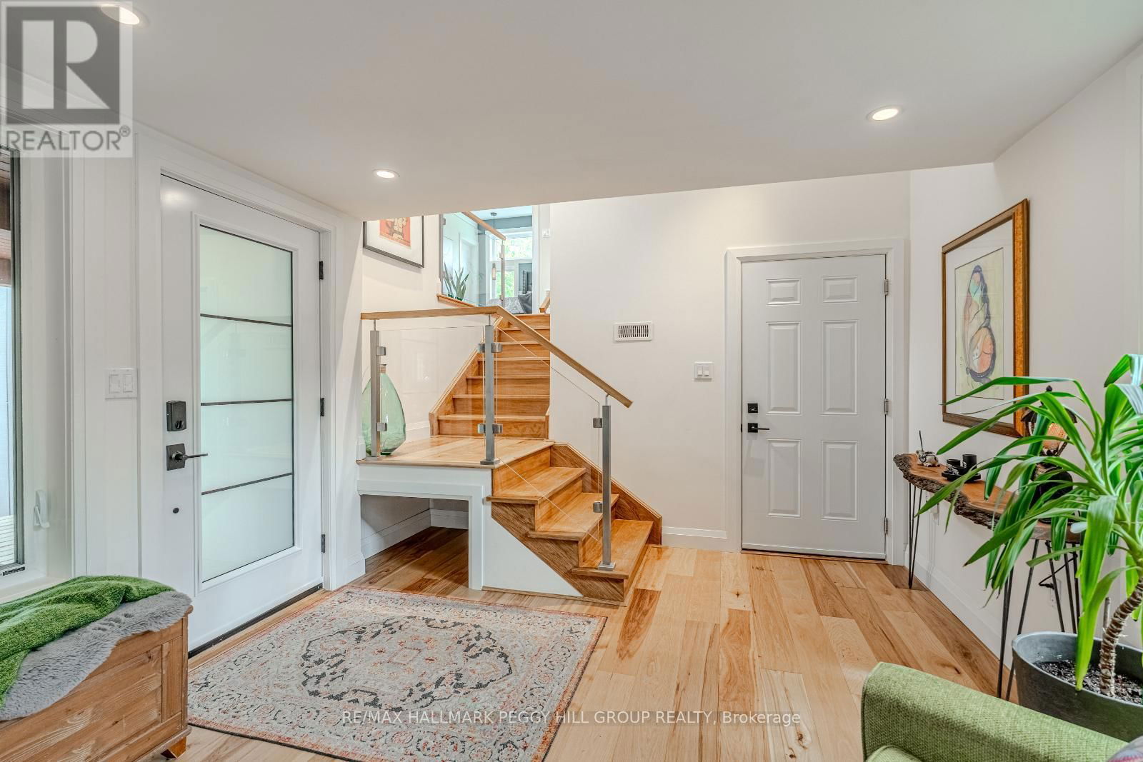 7952 PARK LANE CRESCENT Image 16