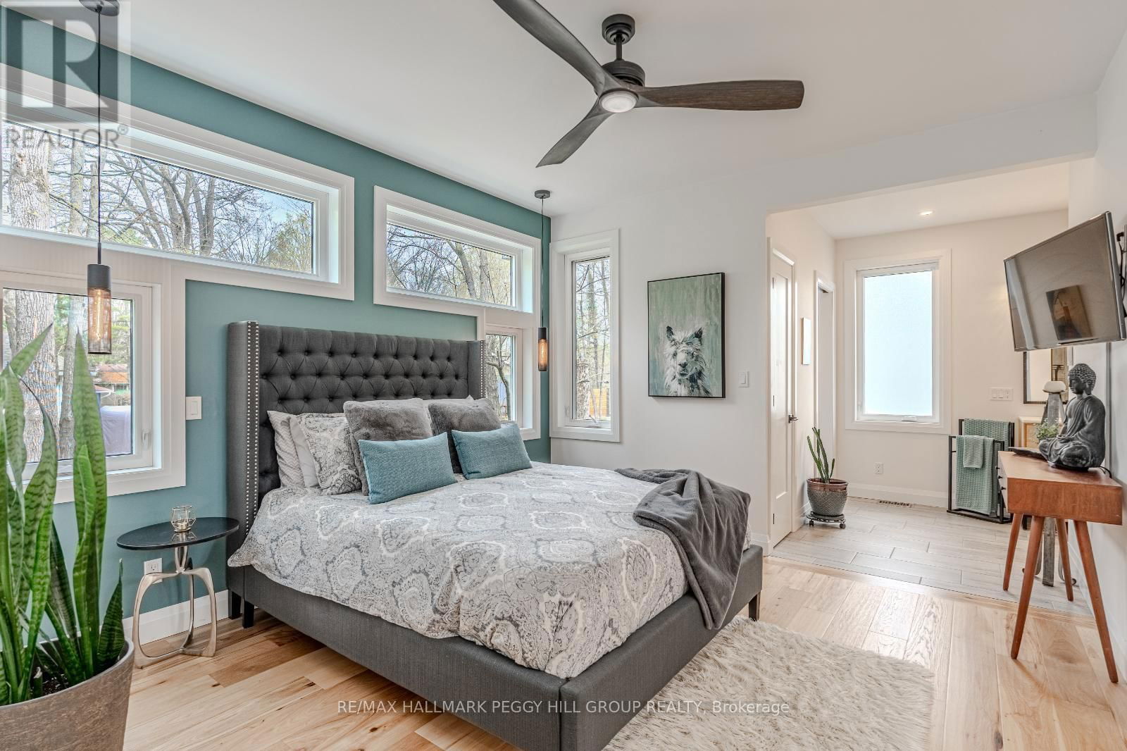7952 PARK LANE CRESCENT Image 18