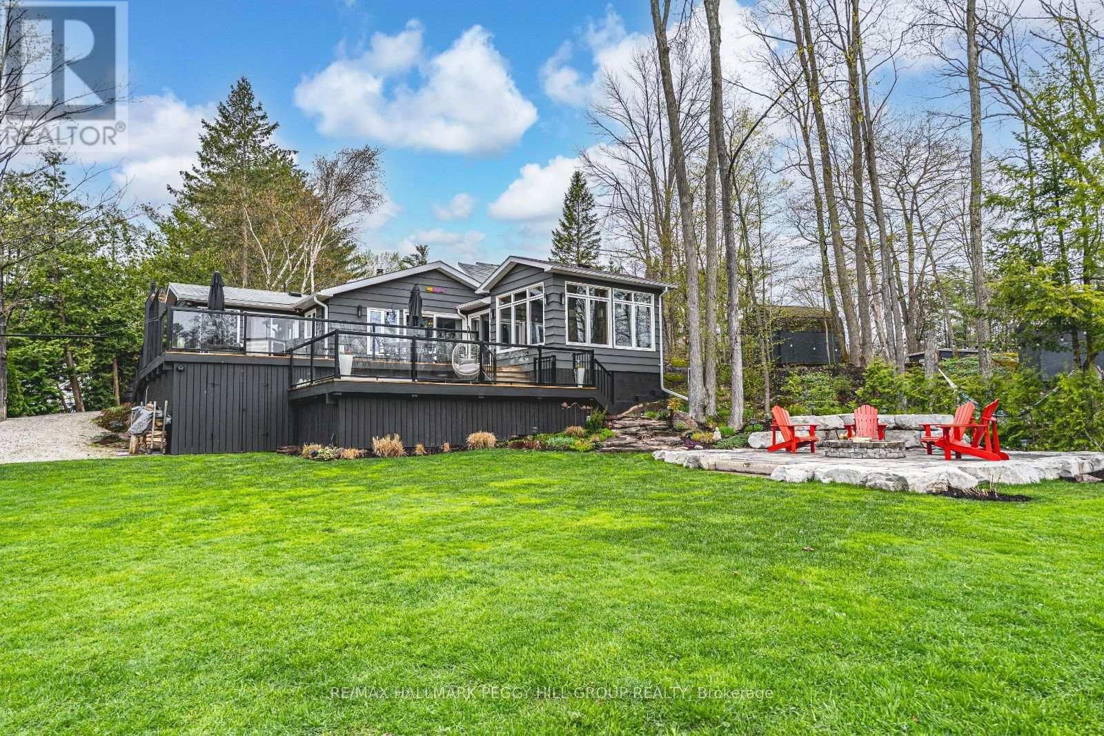 7952 PARK LANE CRESCENT Image 36