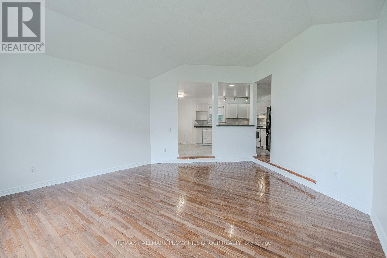 Upper - 1 KENWELL COURT Image 8