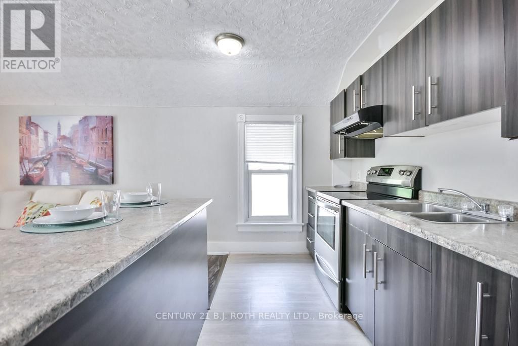 30 TIFFIN STREET Image 21