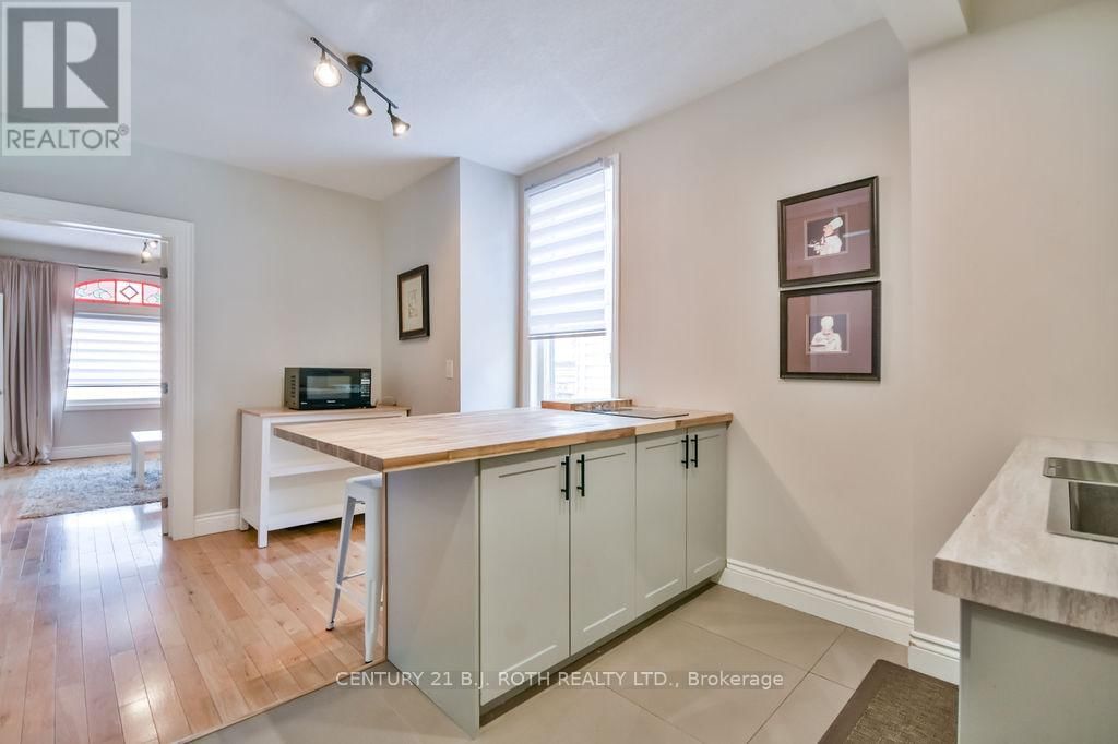 30 TIFFIN STREET Image 12