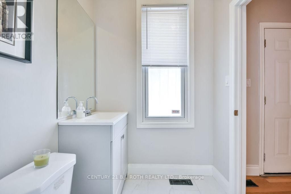 30 TIFFIN STREET Image 20