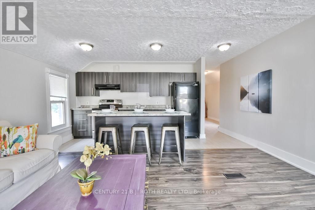 30 TIFFIN STREET Image 25