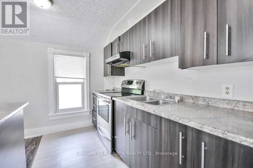 30 TIFFIN STREET Image 26