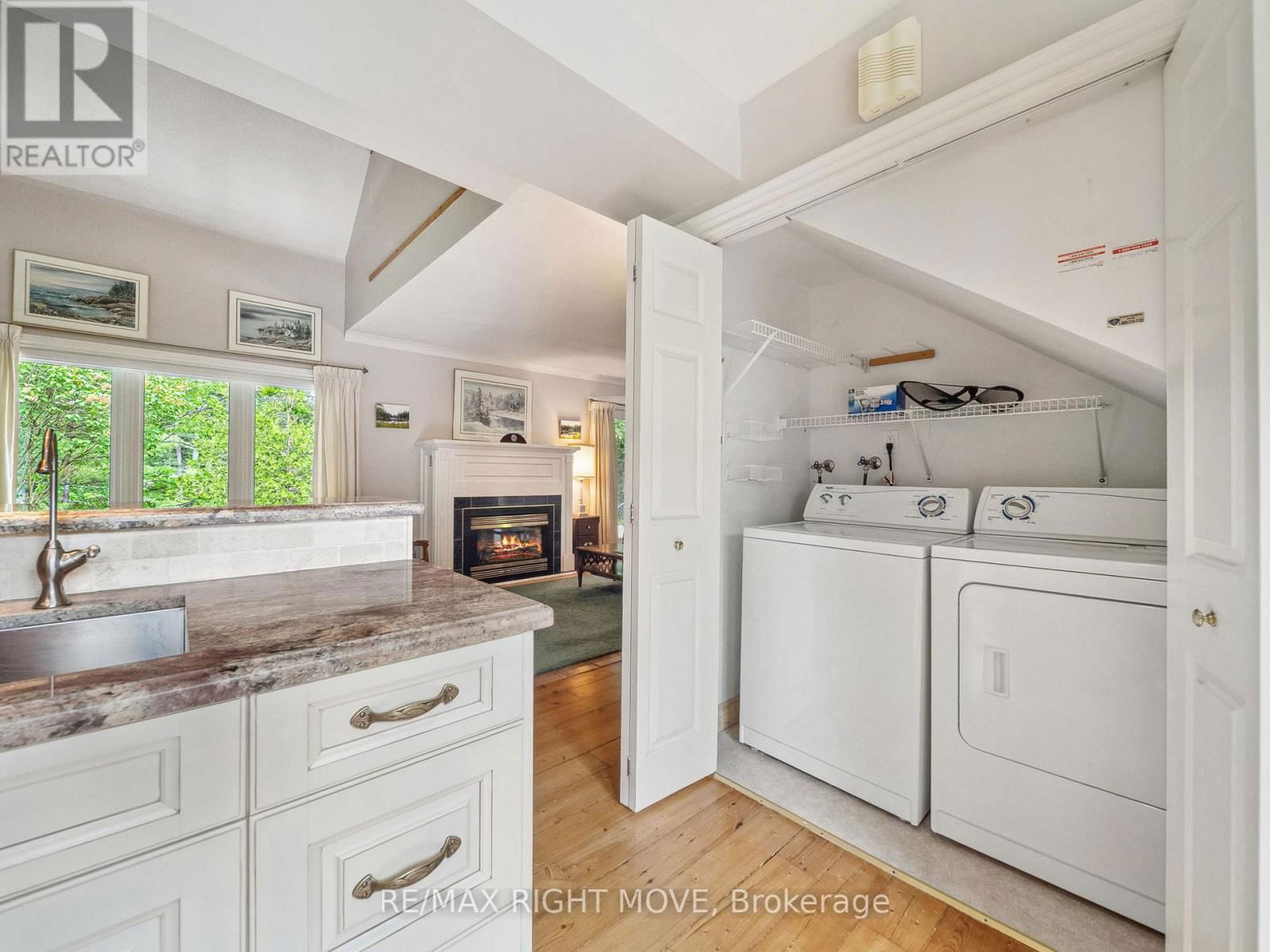 7736 RIVERLEIGH DRIVE Image 12