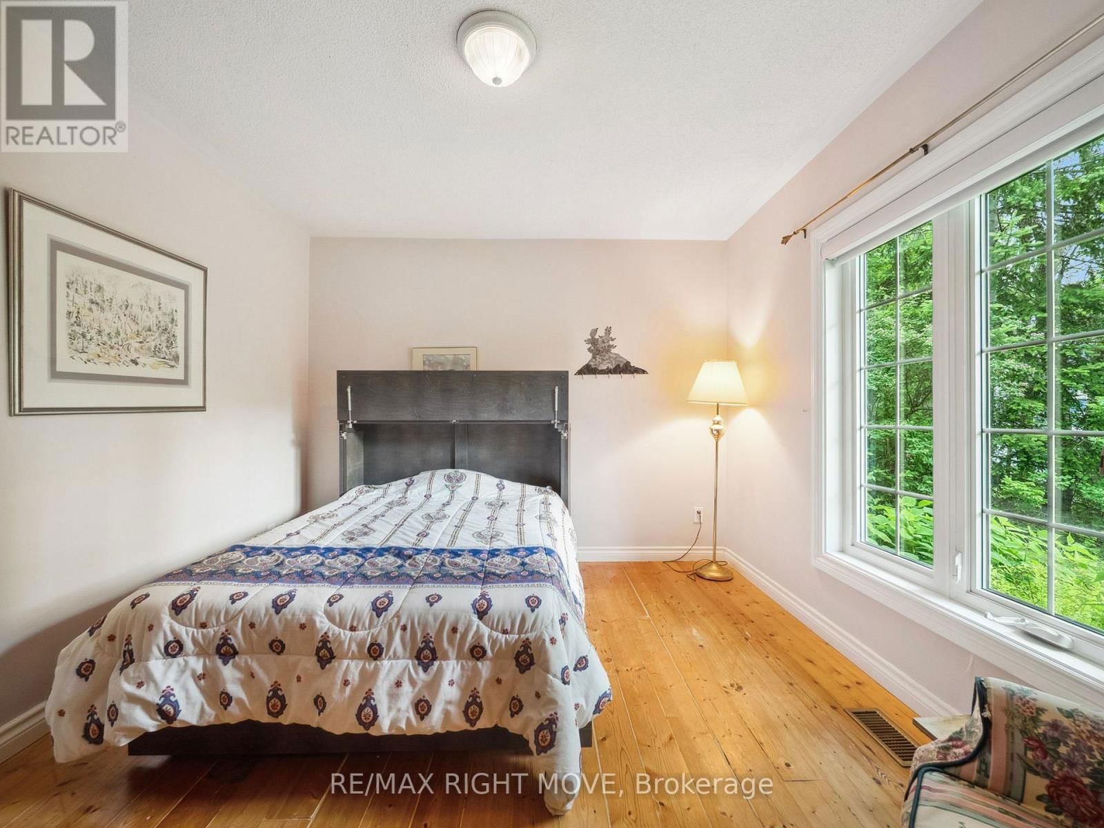 7736 RIVERLEIGH DRIVE Image 19