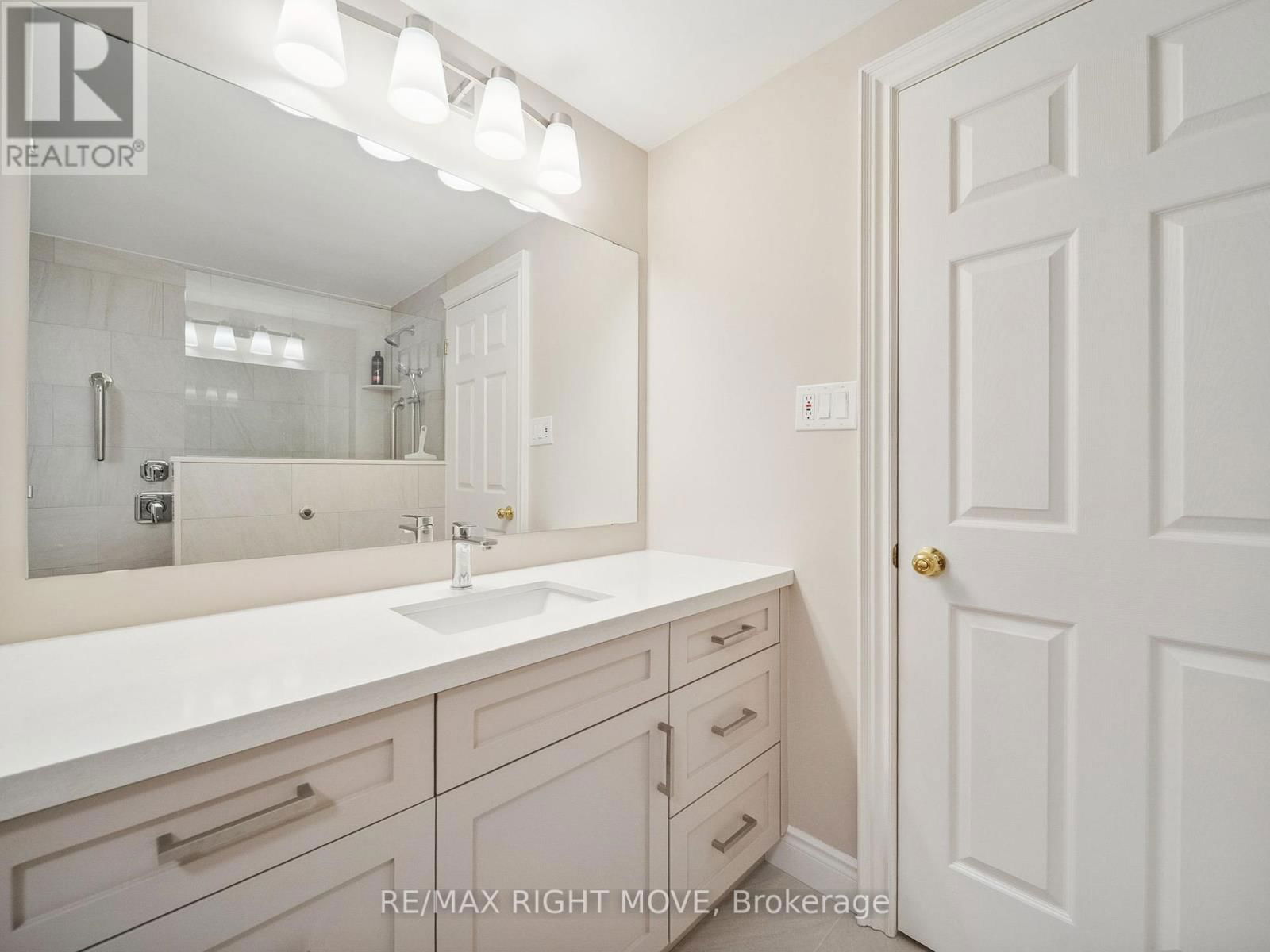7736 RIVERLEIGH DRIVE Image 22