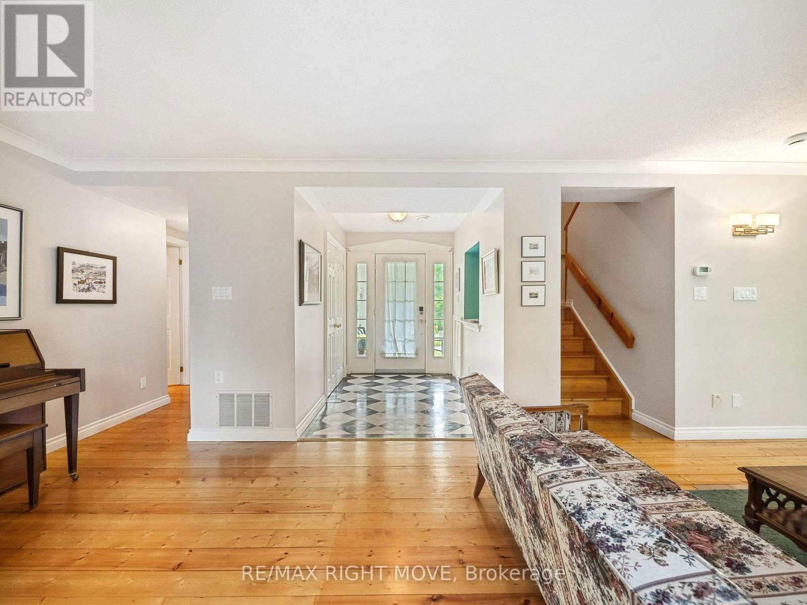 7736 RIVERLEIGH DRIVE Image 3