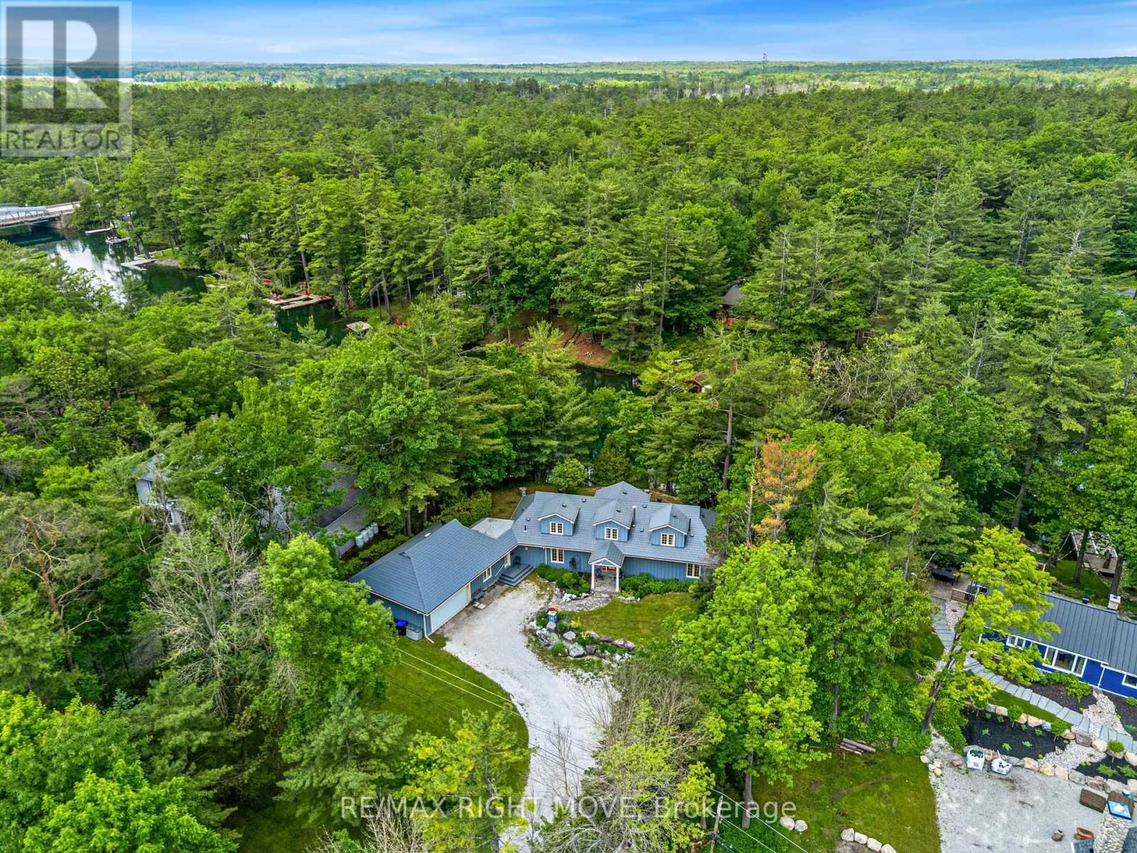 7736 RIVERLEIGH DRIVE Image 44