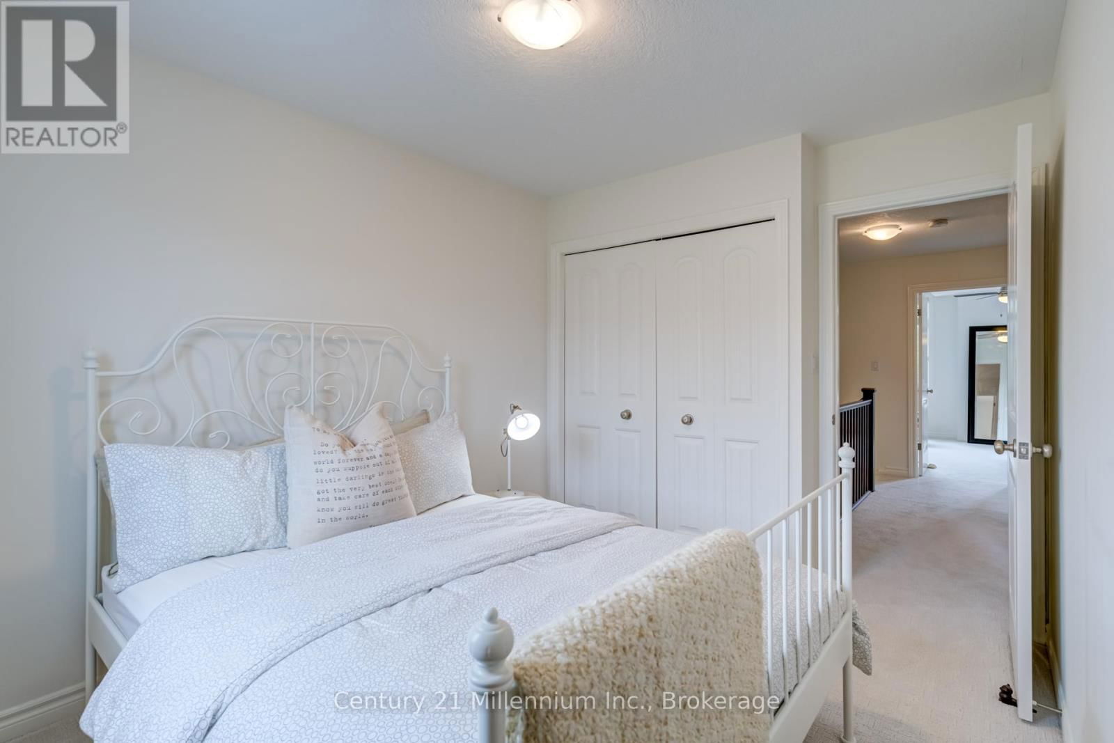 37 SILVER GLEN BOULEVARD Image 25