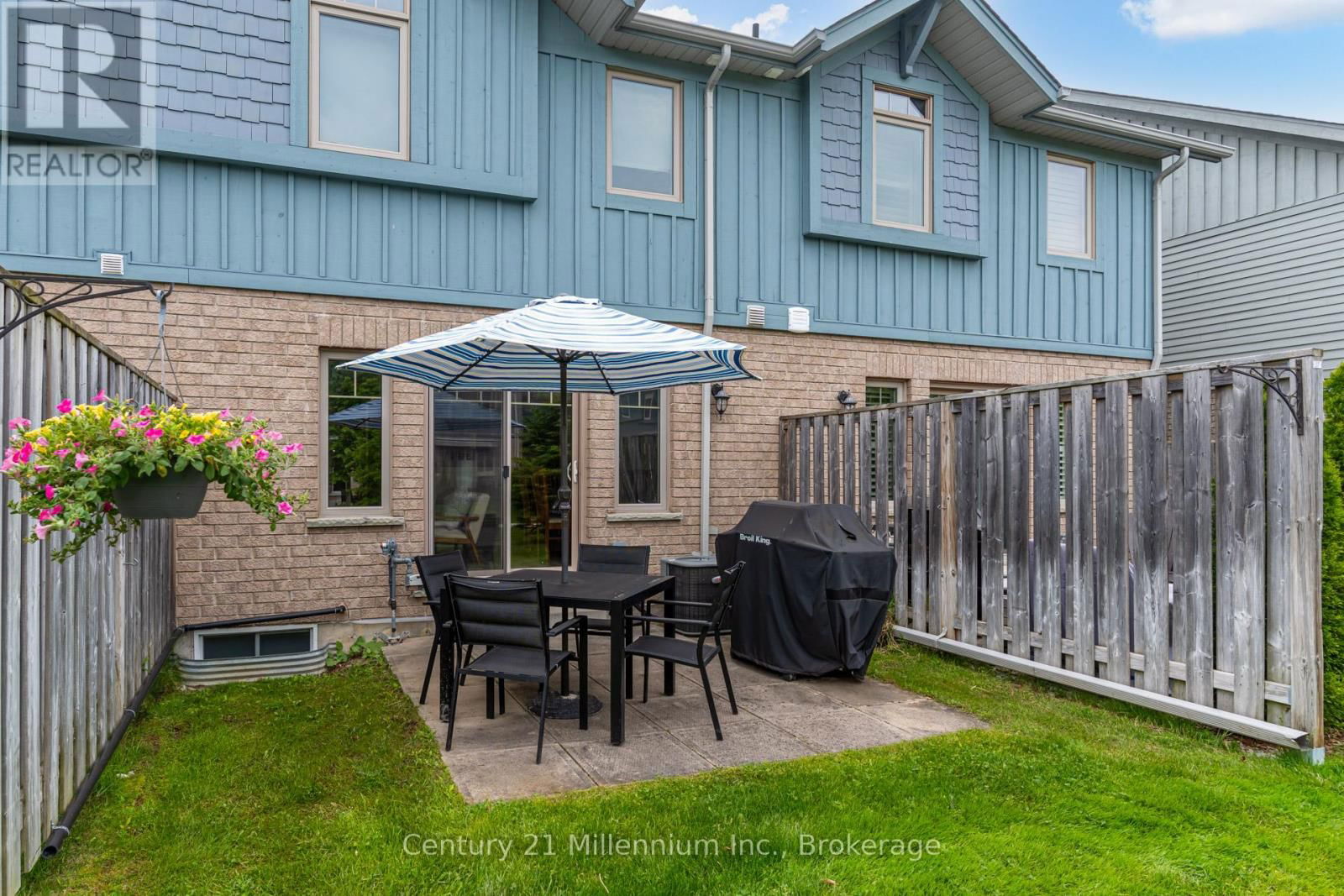 37 SILVER GLEN BOULEVARD Image 31