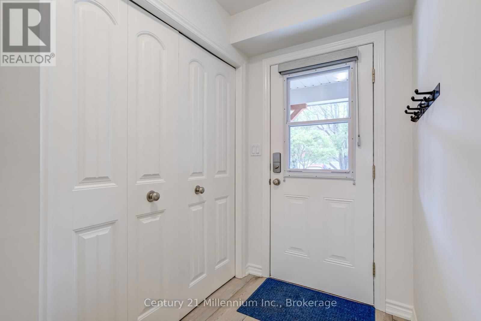 37 SILVER GLEN BOULEVARD Image 4