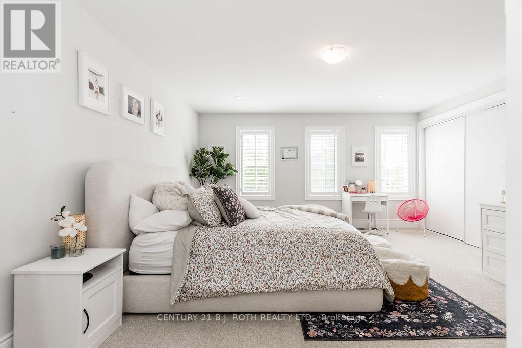 20 WESTMINSTER CIRCLE Image 30