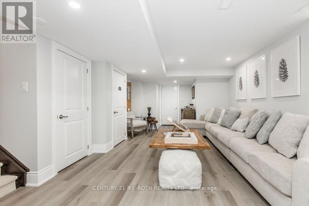 20 WESTMINSTER CIRCLE Image 40