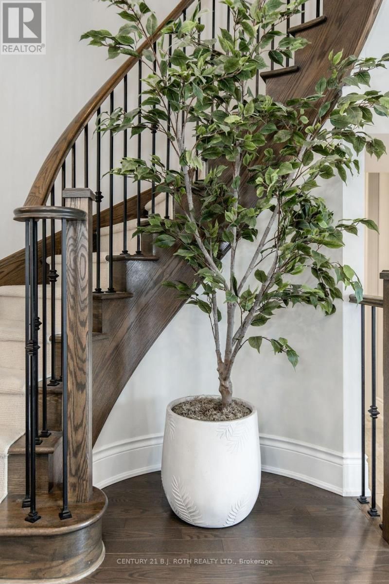 20 WESTMINSTER CIRCLE Image 6