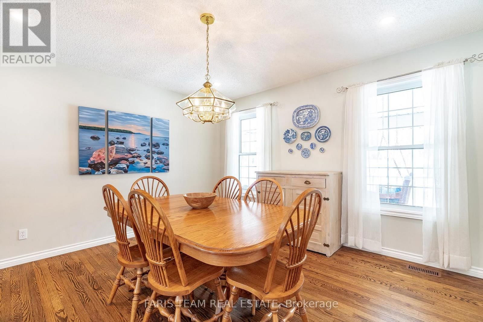 64 GOLDFINCH CRESCENT Image 10